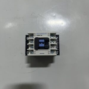 HYUNDAI HGR31 Circuit breaker